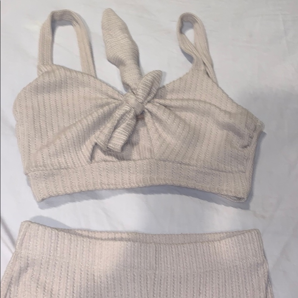 KNIT SET - Picture 2 of 3